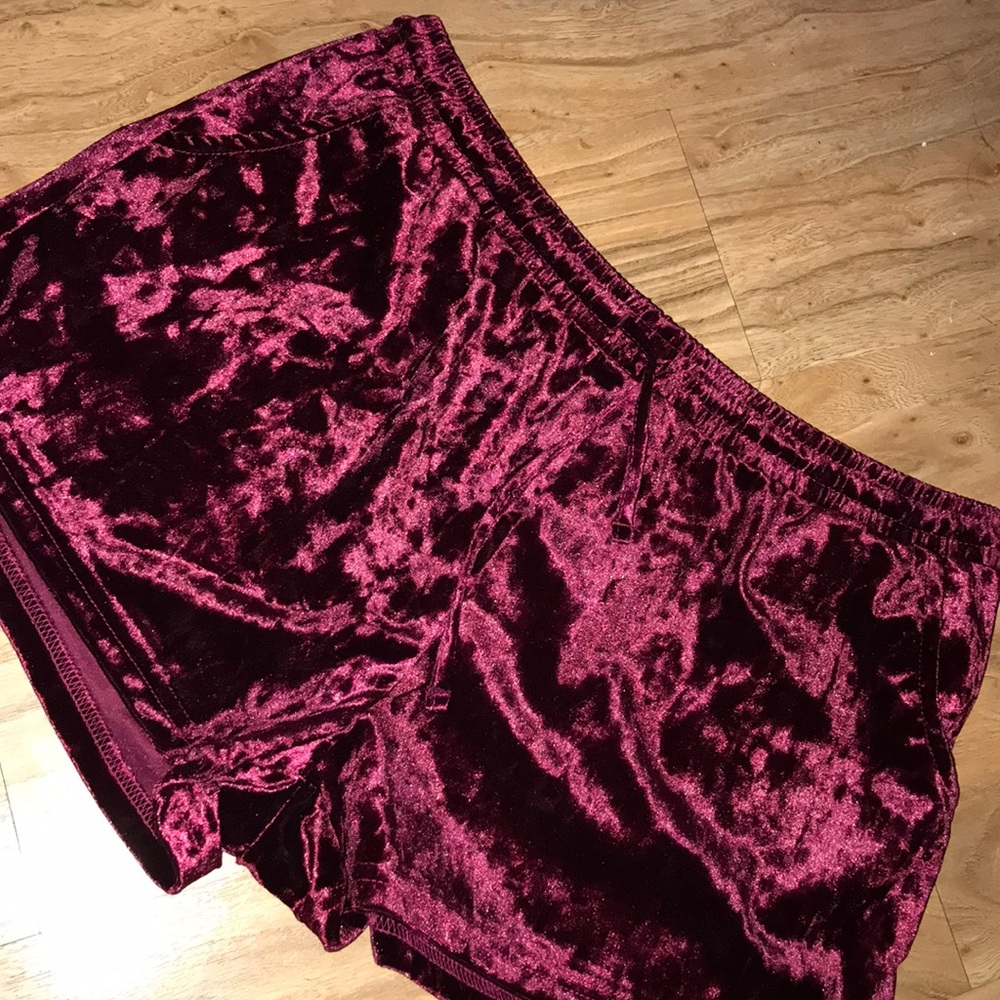 Velvet shorts